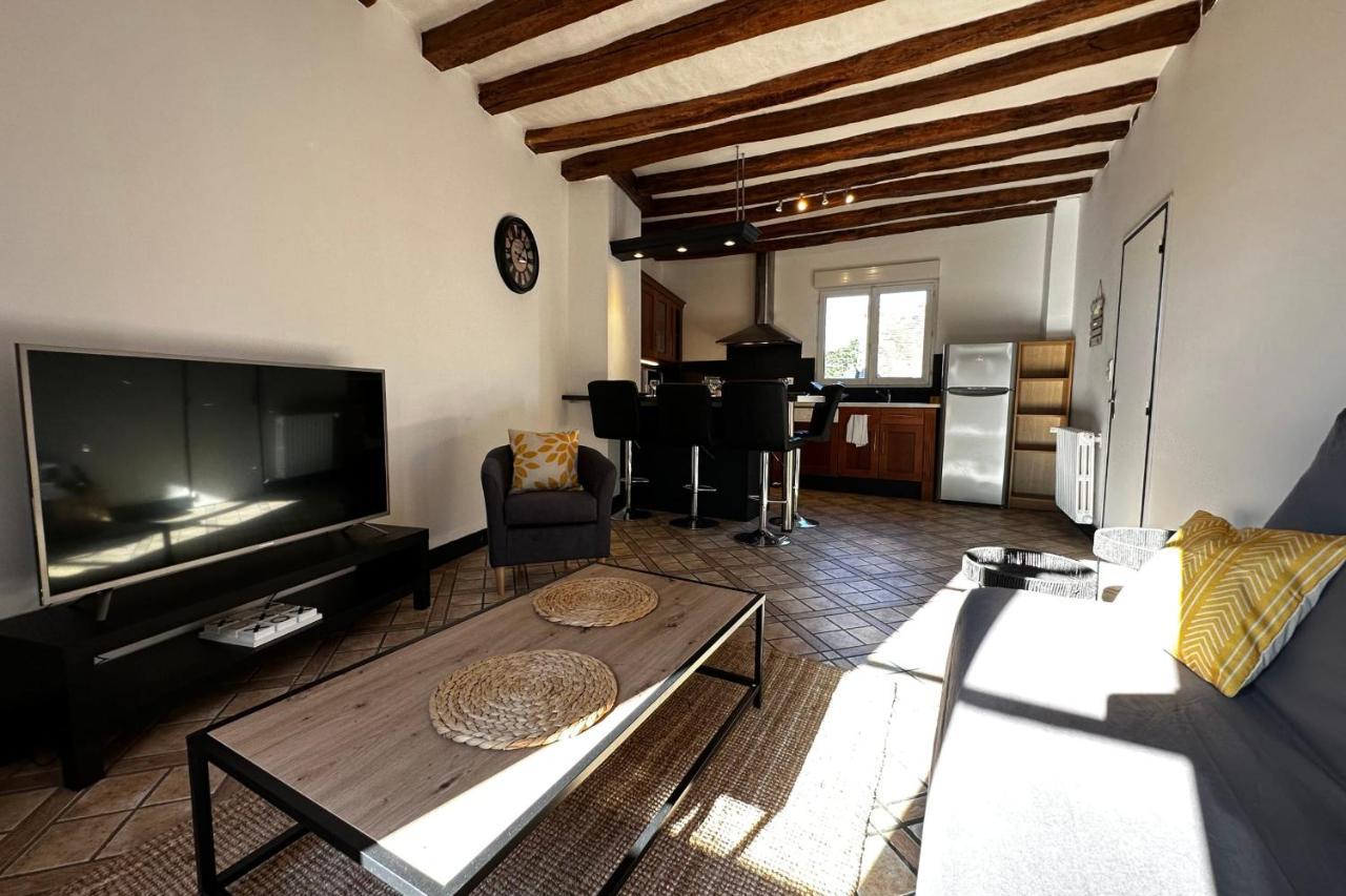 Charming Apartment Close To The Center Of Blere Dış mekan fotoğraf